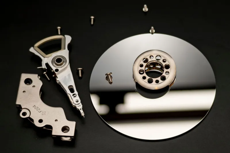 Reading the Unreadable: How Specialists Recover Corporate History From Damaged Magnetic Platters